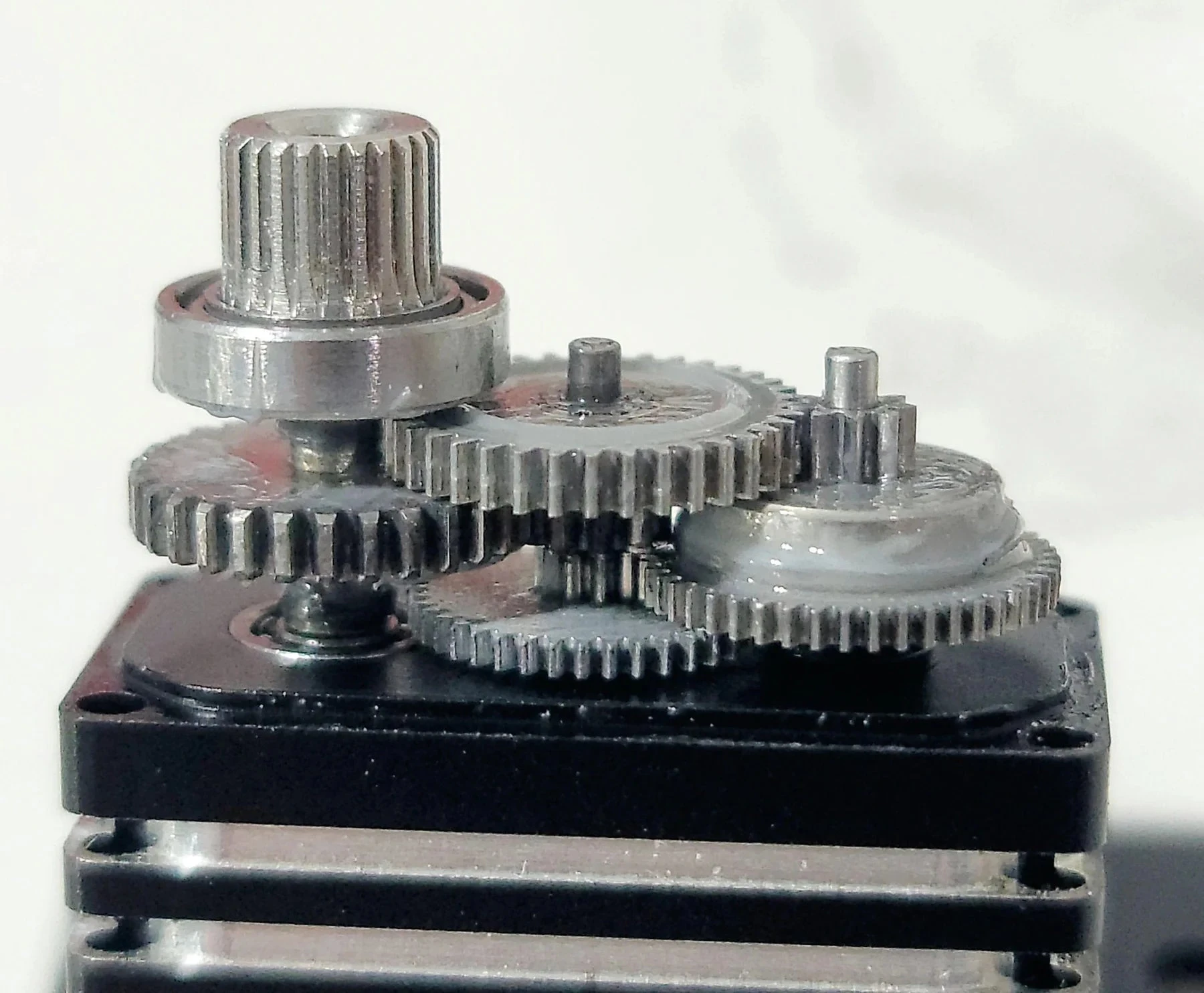 NSDRC RS100 HIGH TORQUE MICRO SERVO - Image 4