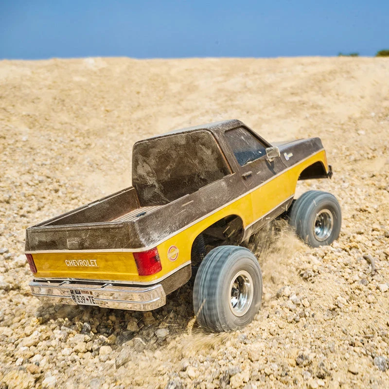 FMS 1:24 FCX24 Chevrolet K5 Blazer RTR -BROWN - Image 7