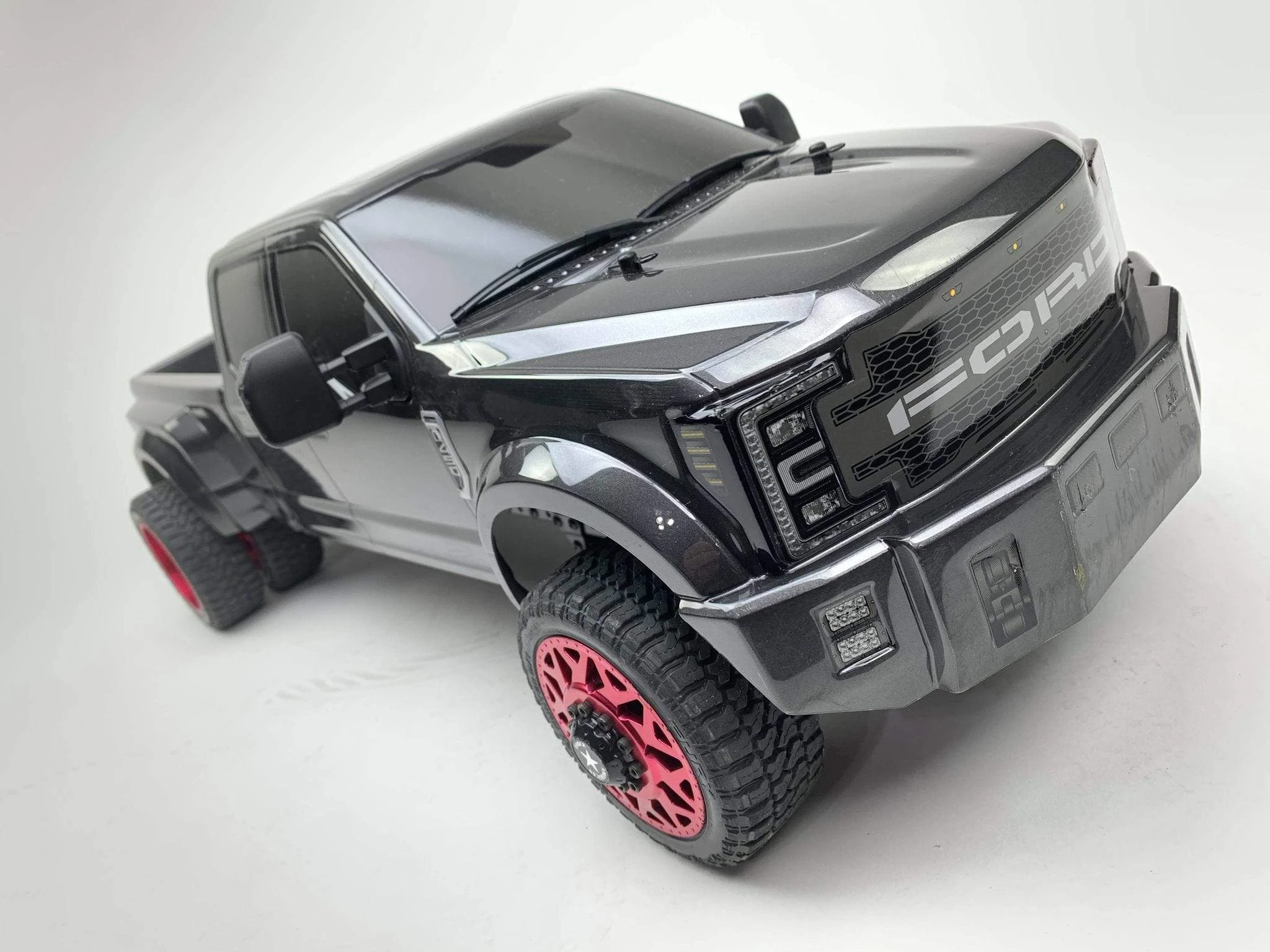 8981 FORD F450 SD 1/10 4WD RTR (Grey Titanium) Custom Truck DL-Series - Image 2