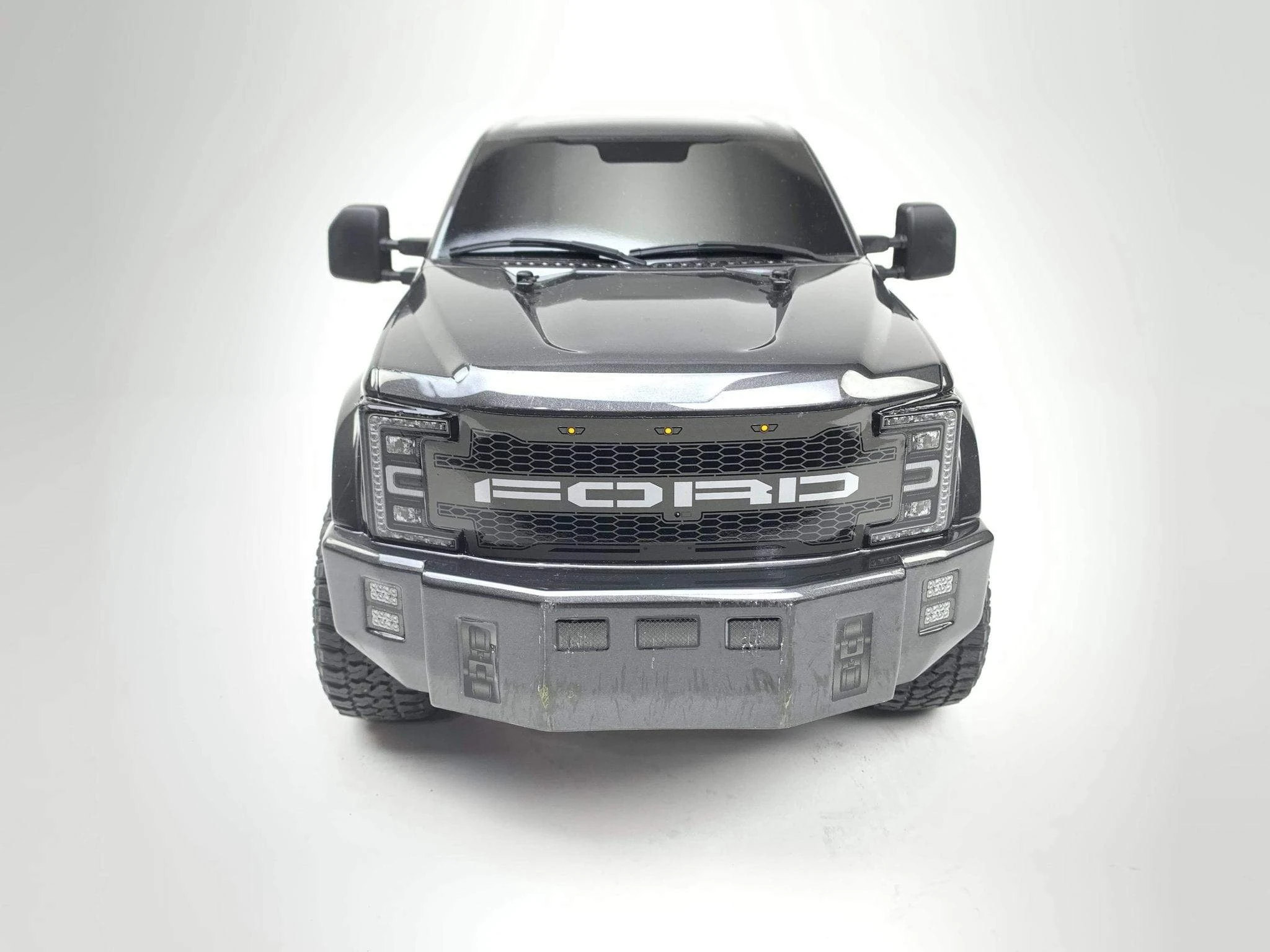 8981 FORD F450 SD 1/10 4WD RTR (Grey Titanium) Custom Truck DL-Series - Image 3